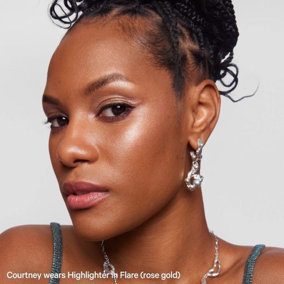 MILK Makeup Dewy Cream Highlighter Stick FLARE 🪞 NEW Full Size - Picture 4 of 7